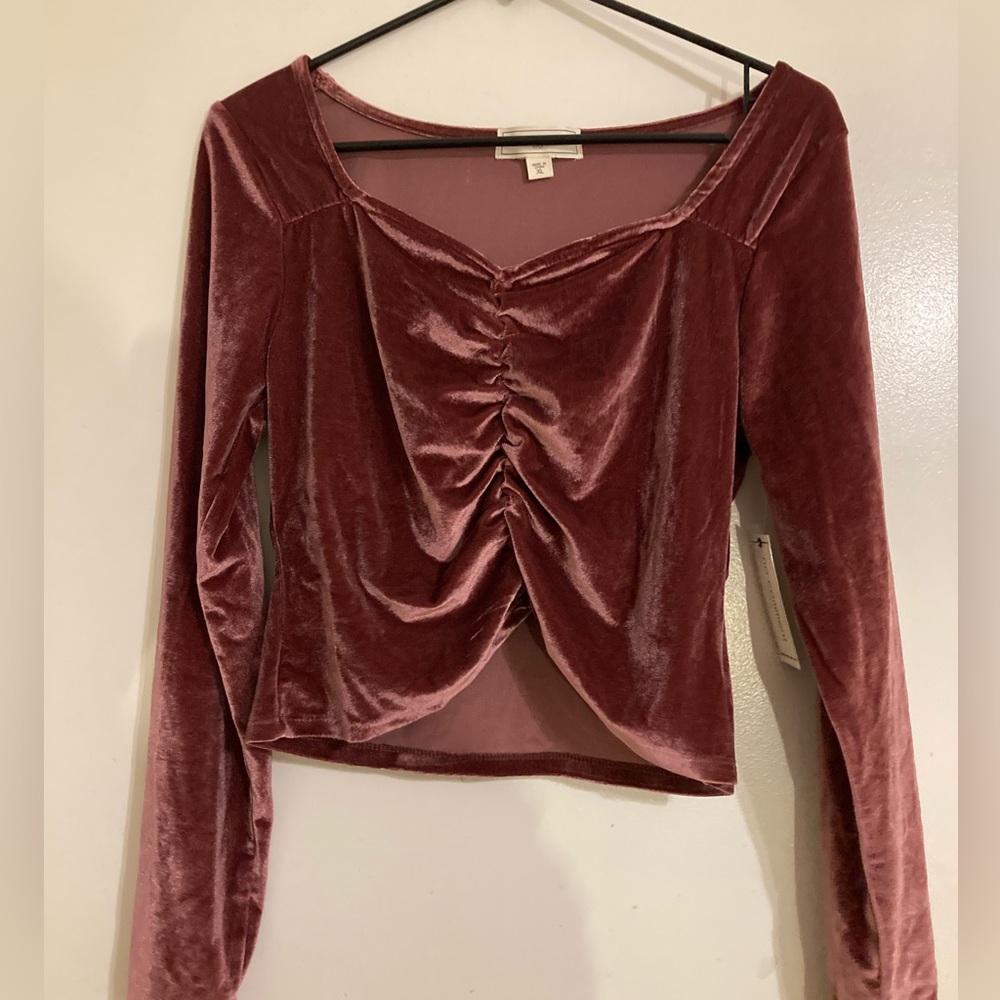 Velvet Ruched Front Top In Mauve. NWT